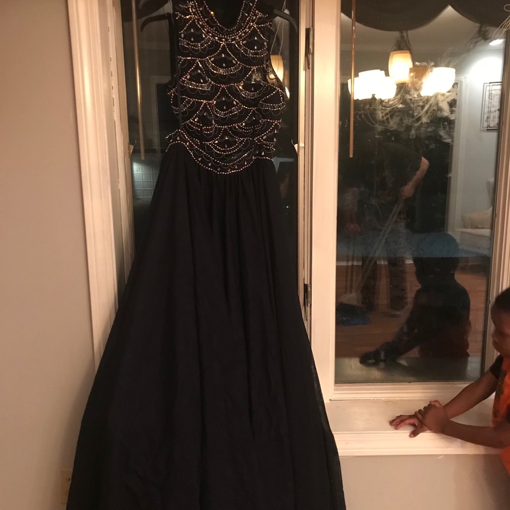 2 PCs top and skirt